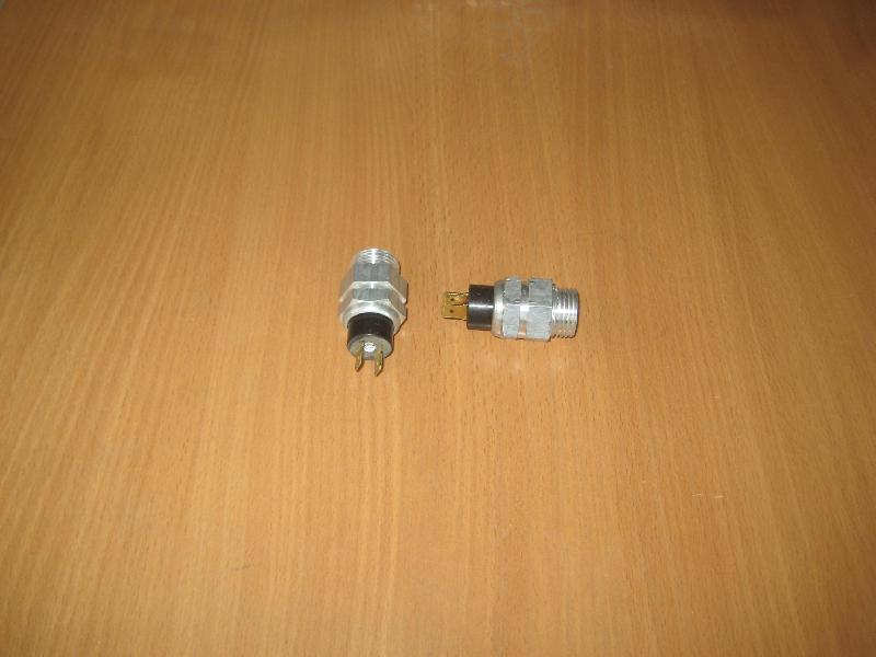 Датчик давления воды наружная резьба /КАЛЕТА/