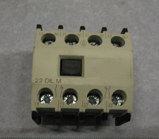 Контактор вспомогательный 22 DIL M